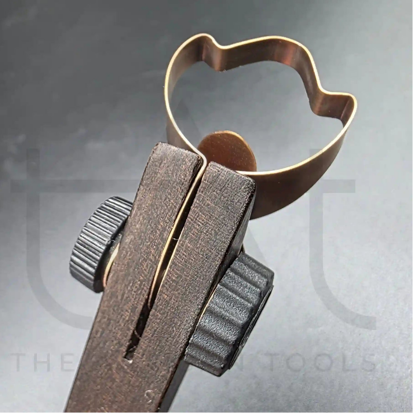 forma_de_cuchilla_con_la_que_saldra_el_churro_de_arcilla_blade_shape_of_ceramic_extruder