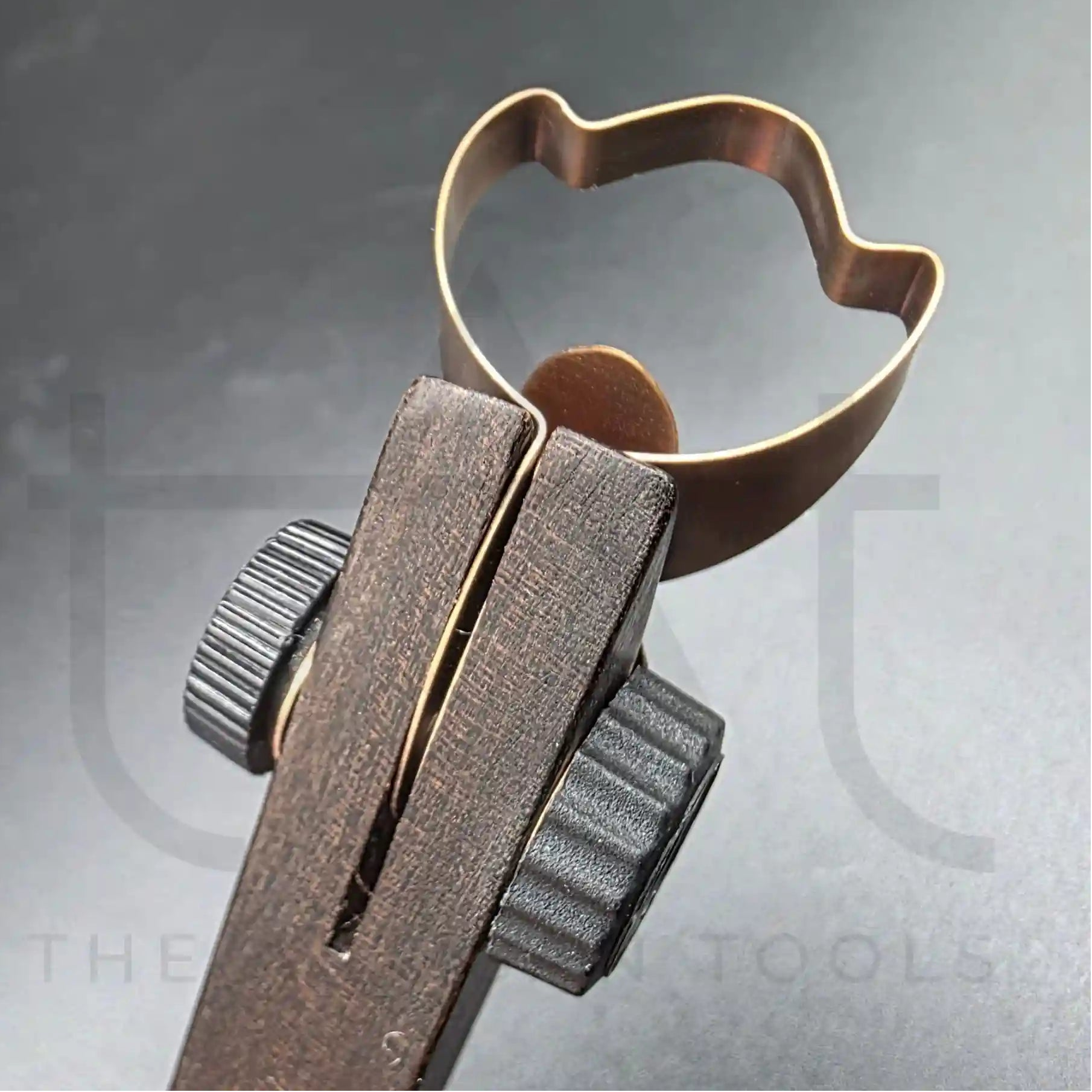 forma_de_cuchilla_con_la_que_saldra_el_churro_de_arcilla_blade_shape_of_ceramic_extruder