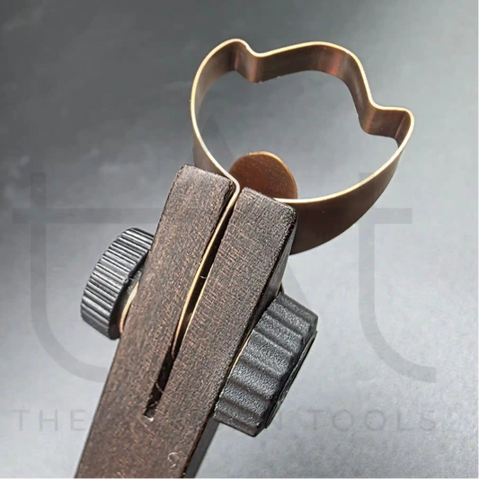 forma_de_cuchilla_con_la_que_saldra_el_churro_de_arcilla_blade_shape_of_ceramic_extruder