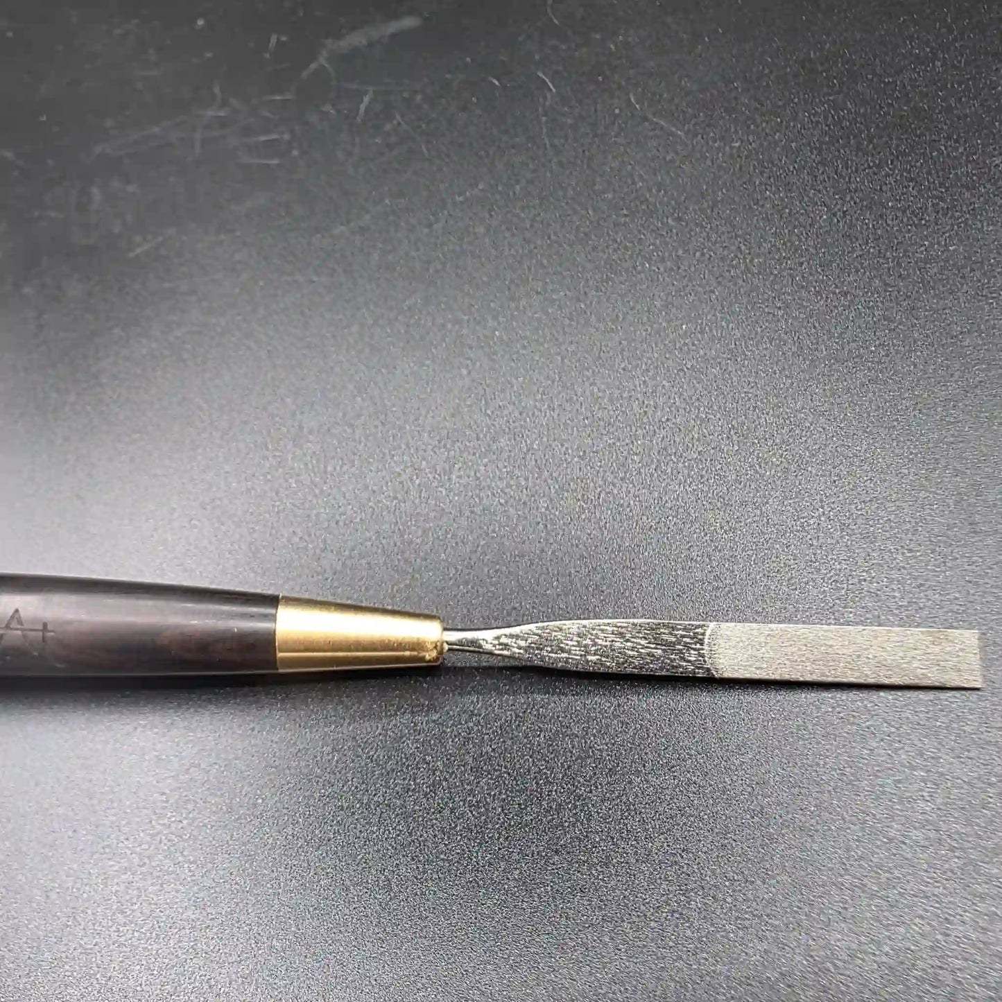 Lima para arcilla de diamante. 'L'