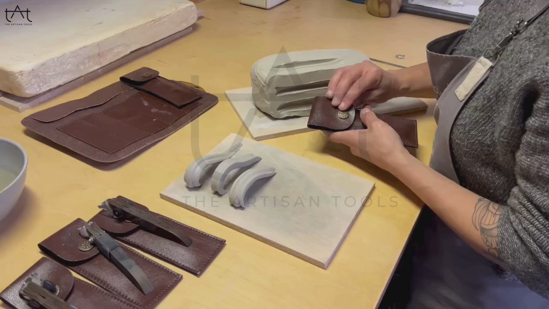 como hacer una asa para una tetera o taza de ceramica - forma arco